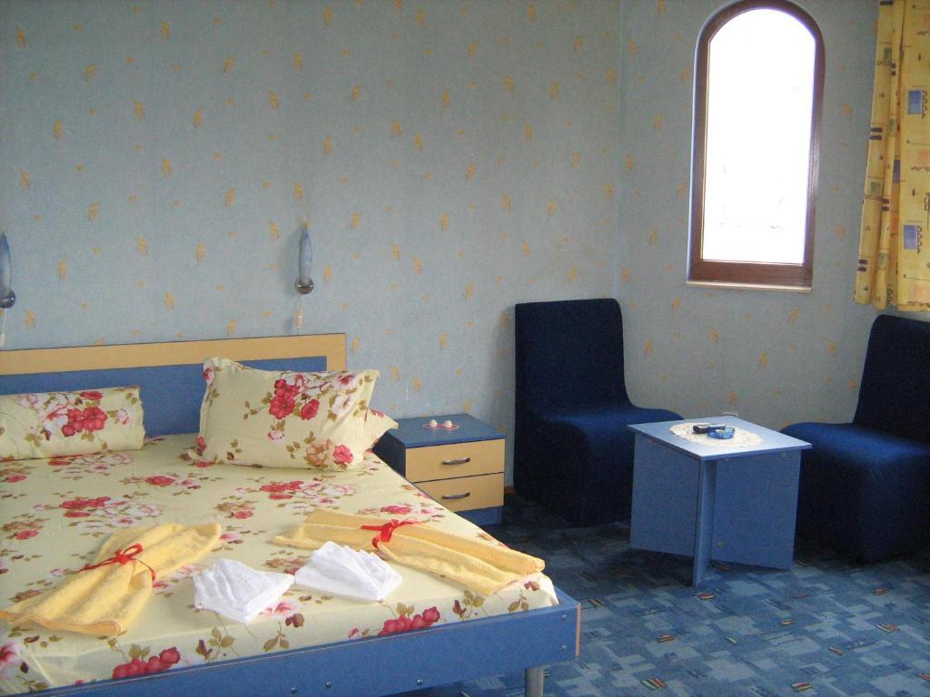 Family Hotel Emaly 1 Bankya Ngoại thất bức ảnh